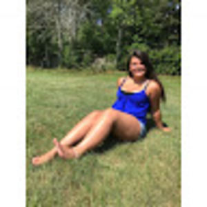 Meet your Posher, Selena